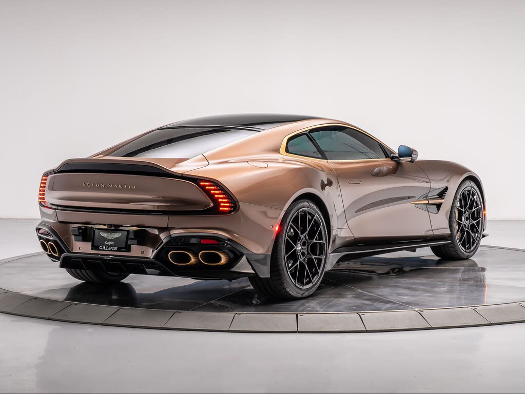 2026 Aston Martin Vanquish Coupe RWD photo 14