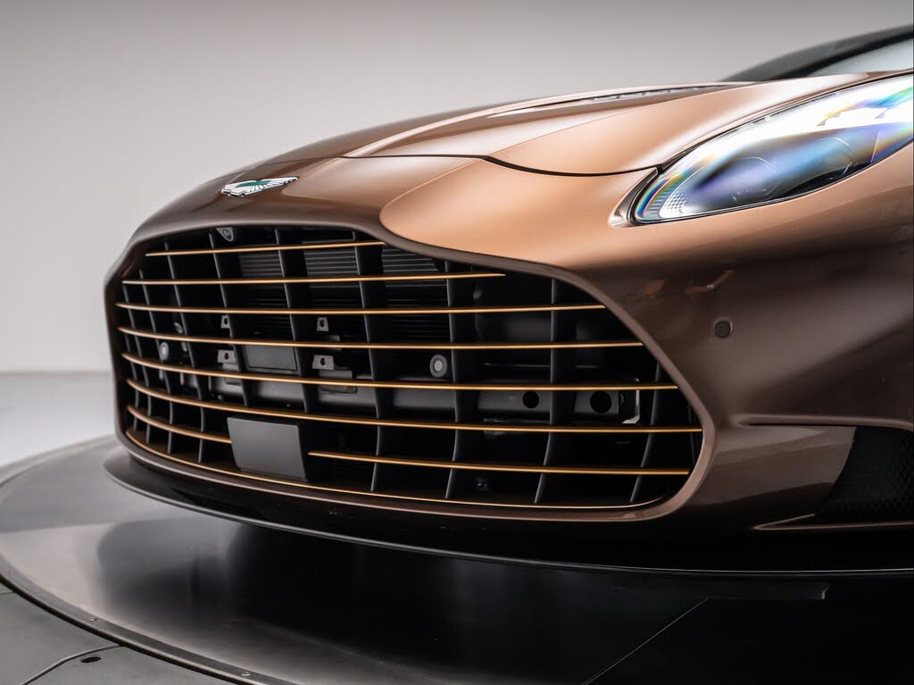 2026 Aston Martin Vanquish Coupe RWD photo 20