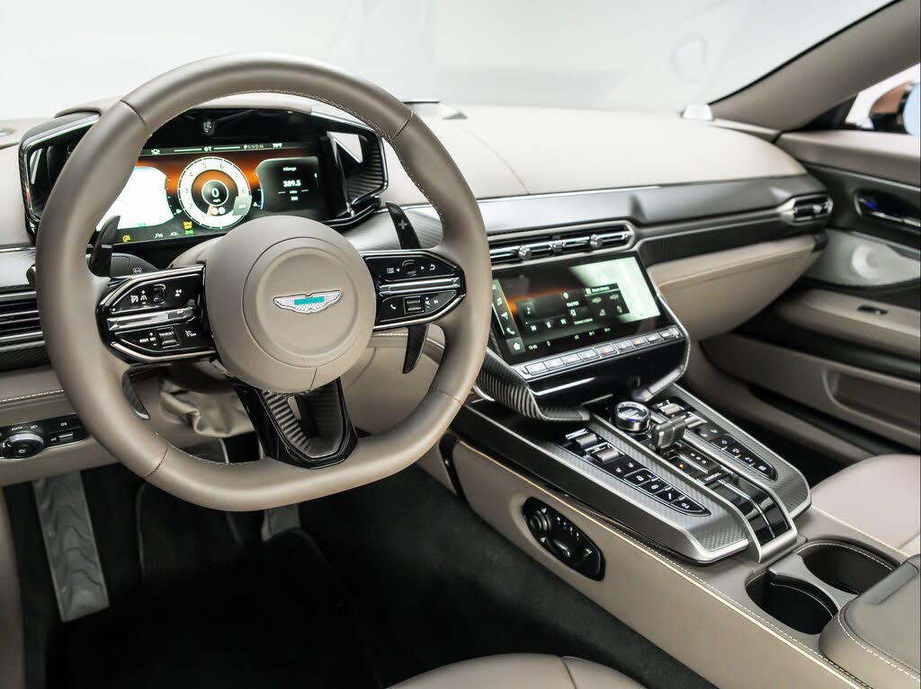 2026 Aston Martin Vanquish Coupe RWD photo 3