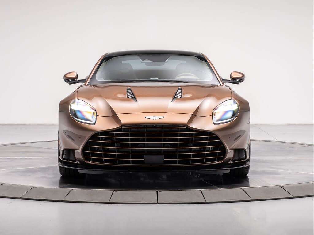 2026 Aston Martin Vanquish Coupe RWD photo 6