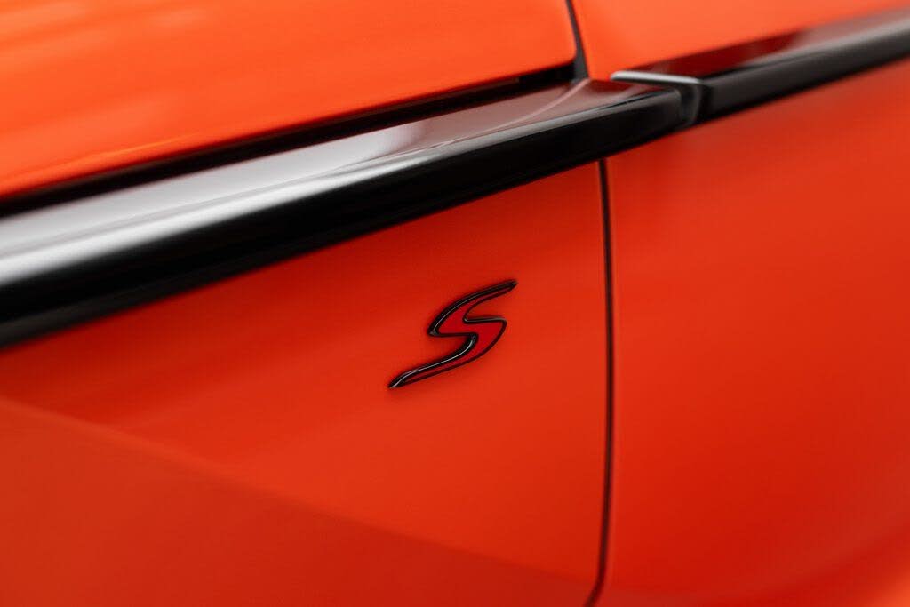 2026 Aston Martin DBX S AWD photo 13