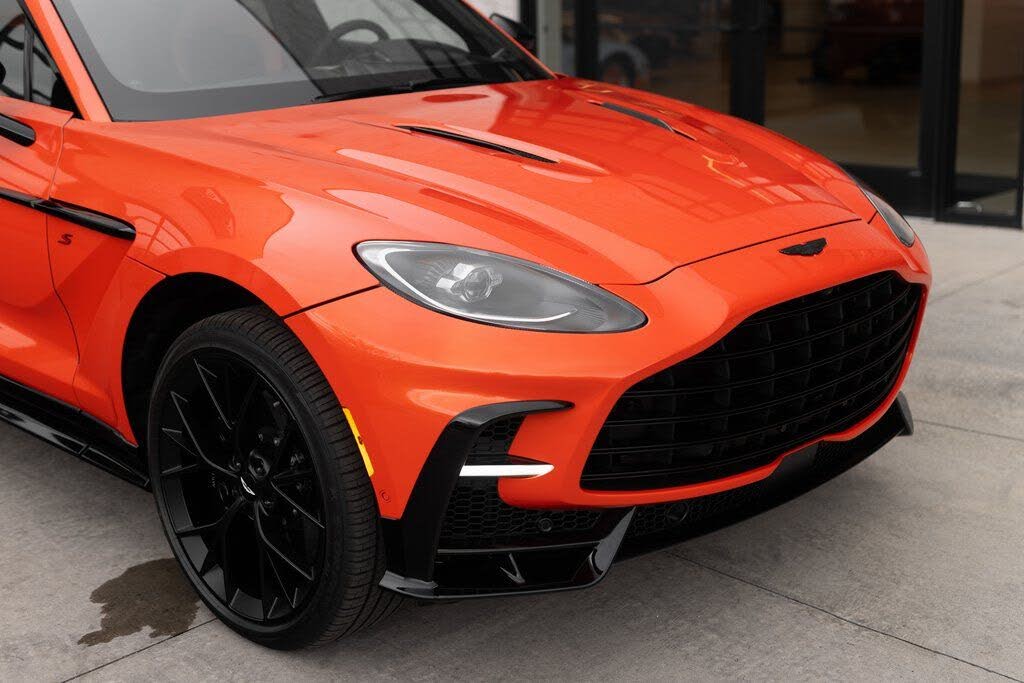 2026 Aston Martin DBX S AWD photo 3