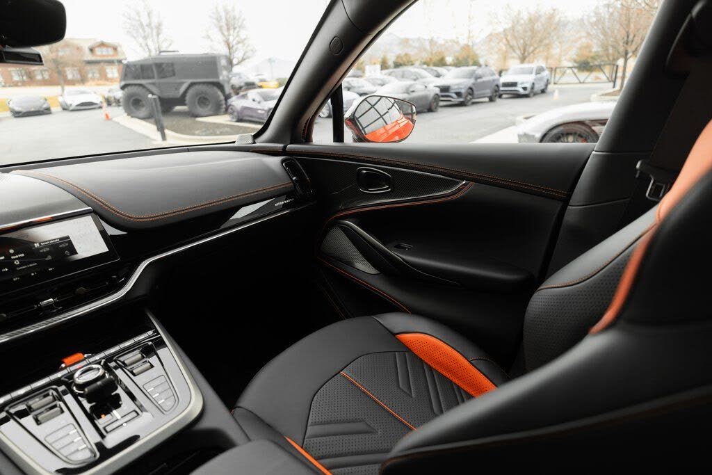 2026 Aston Martin DBX S AWD photo 23