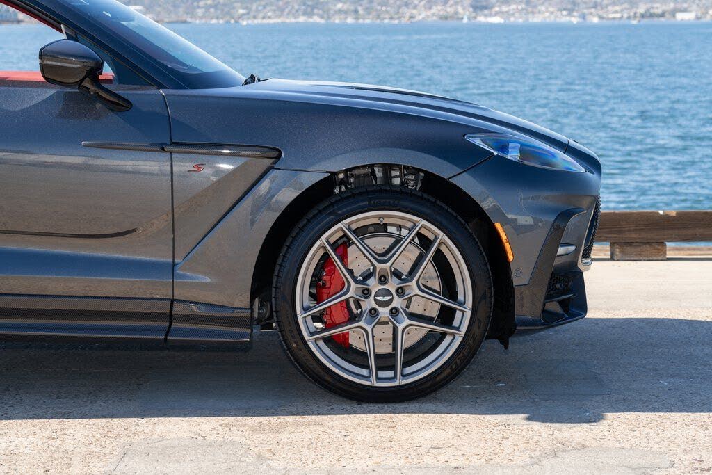 2026 Aston Martin DBX S AWD photo 23