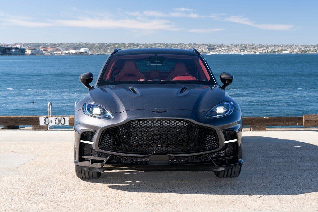 2026 Aston Martin DBX S AWD photo 5