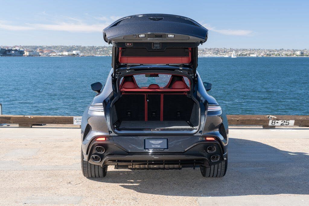 2026 Aston Martin DBX S AWD photo 7