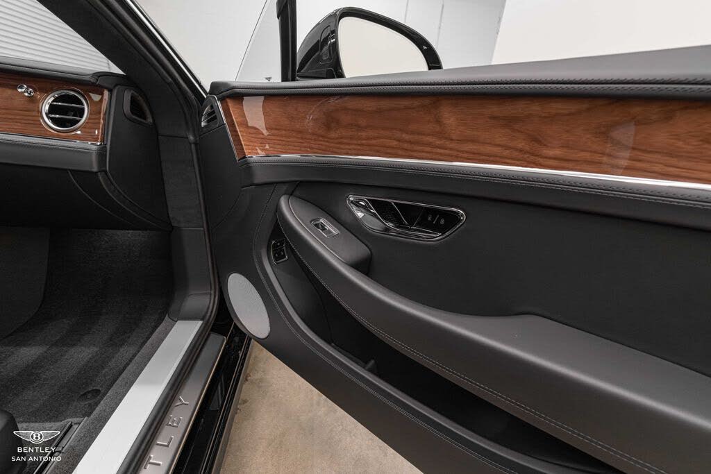 2026 Bentley Continental GT AWD photo 16
