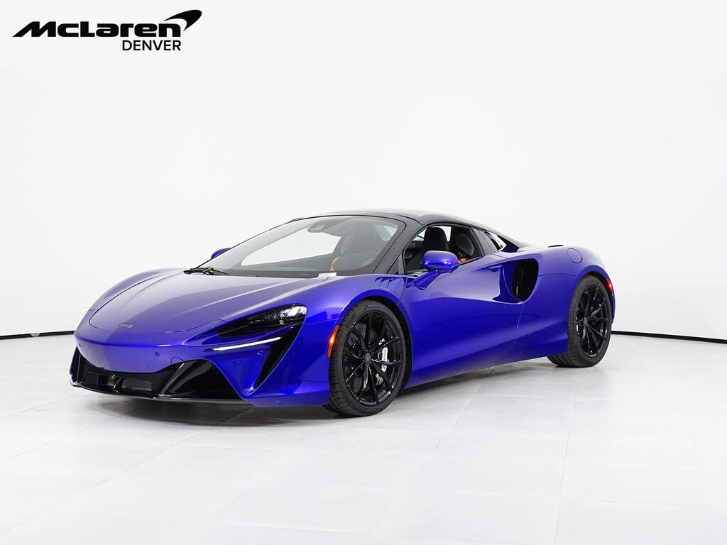 2025 McLaren Artura RWD photo 12