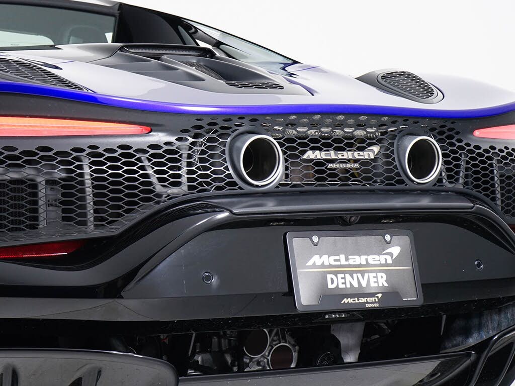 2025 McLaren Artura RWD photo 21