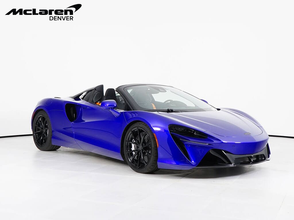 2025 McLaren Artura RWD photo 10