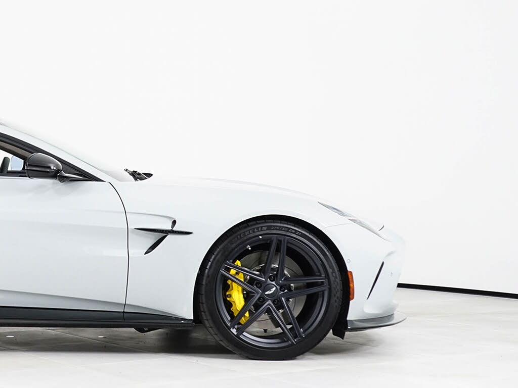 2026 Aston Martin Vantage Coupe RWD photo 15