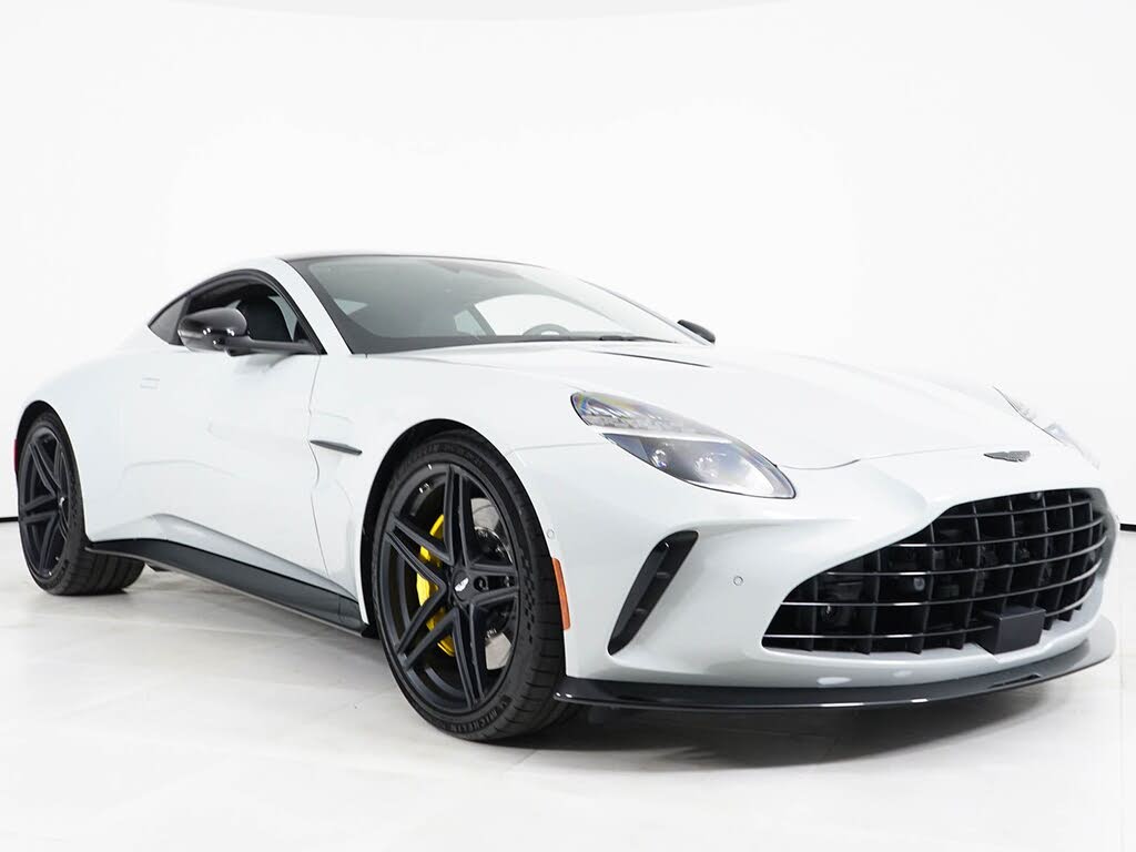 2026 Aston Martin Vantage Coupe RWD photo 16