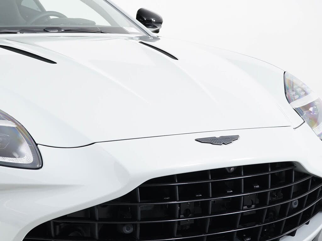 2026 Aston Martin Vantage Coupe RWD photo 17