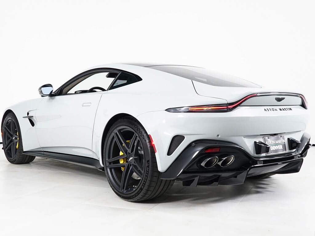 2026 Aston Martin Vantage Coupe RWD photo 18