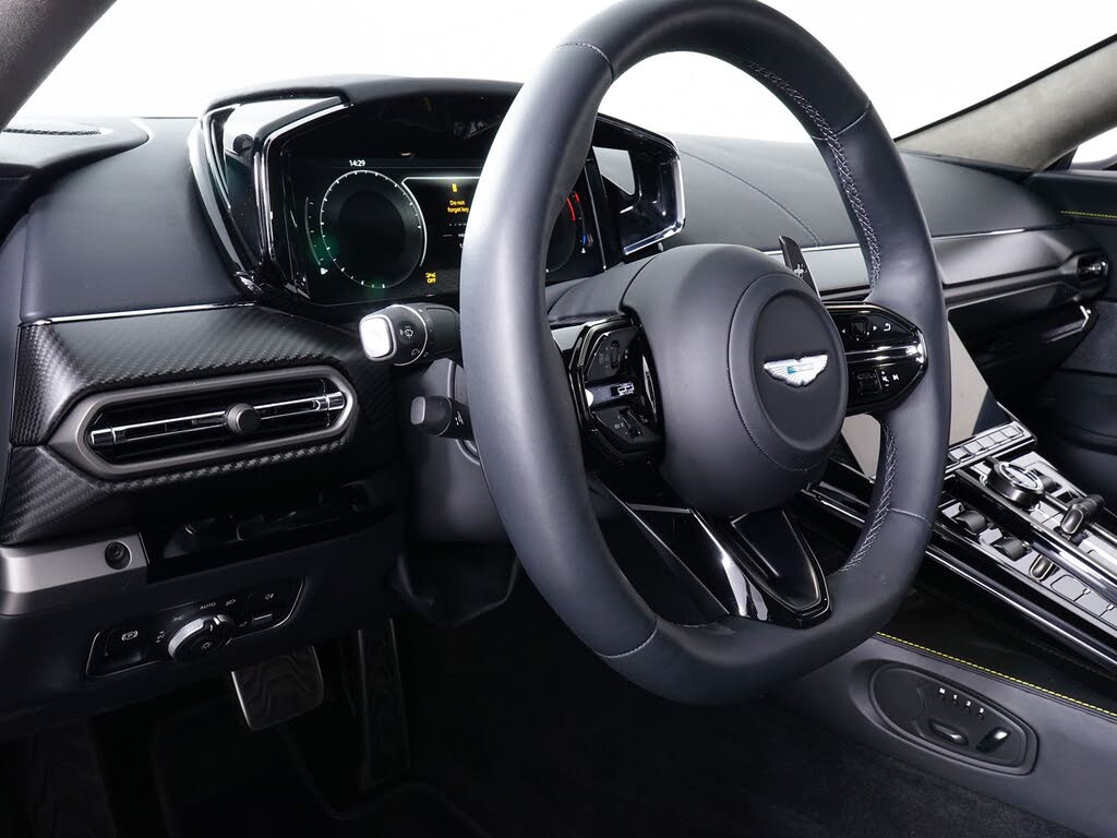 2026 Aston Martin Vantage Coupe RWD photo 4