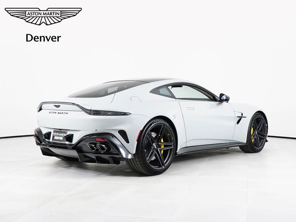 2026 Aston Martin Vantage Coupe RWD photo 8