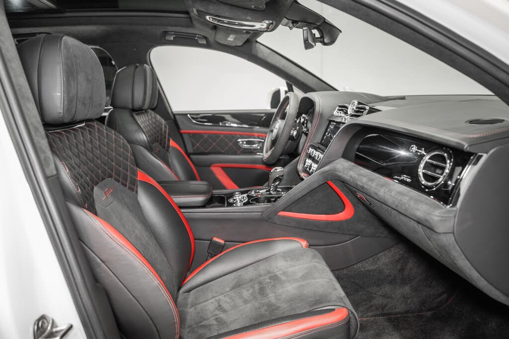 2021 Bentley Bentayga Speed AWD photo 2