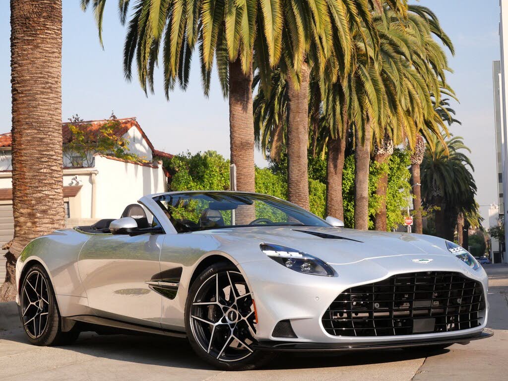 2026 Aston Martin Vanquish Volante RWD