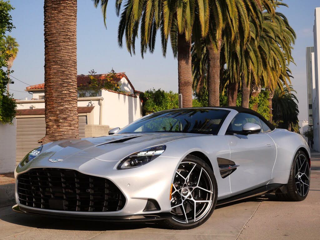 2026 Aston Martin Vanquish Volante RWD photo 13