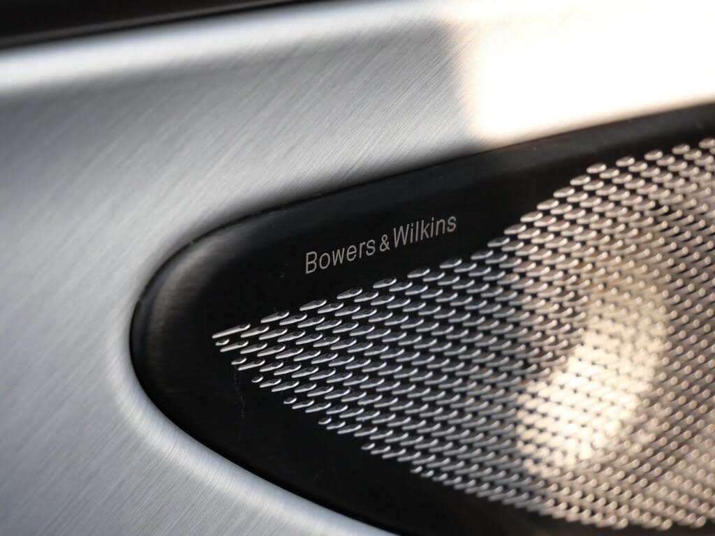 2026 Aston Martin Vanquish Volante RWD photo 21