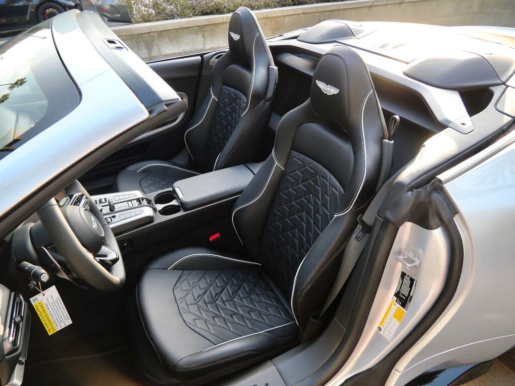 2026 Aston Martin Vanquish Volante RWD photo 22