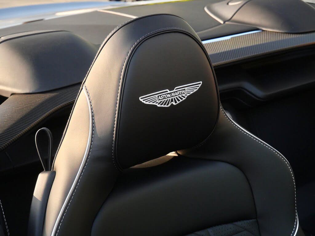 2026 Aston Martin Vanquish Volante RWD photo 5