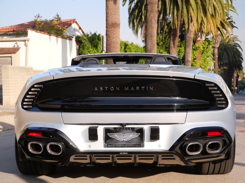 2026 Aston Martin Vanquish Volante RWD photo 8