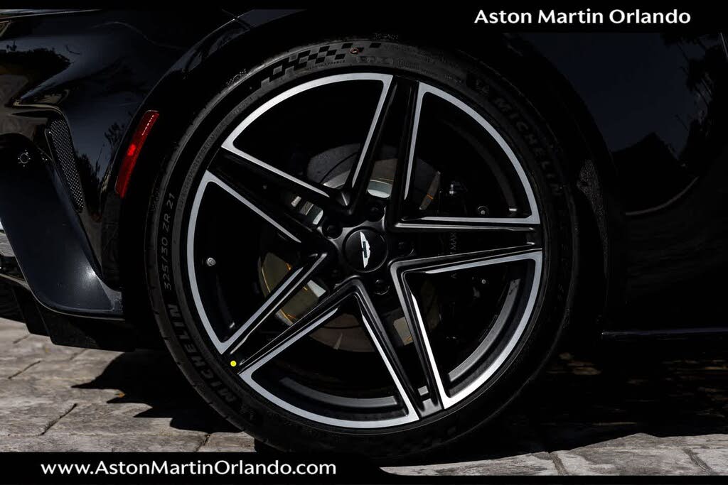 2026 Aston Martin Vantage Roadster RWD photo 23