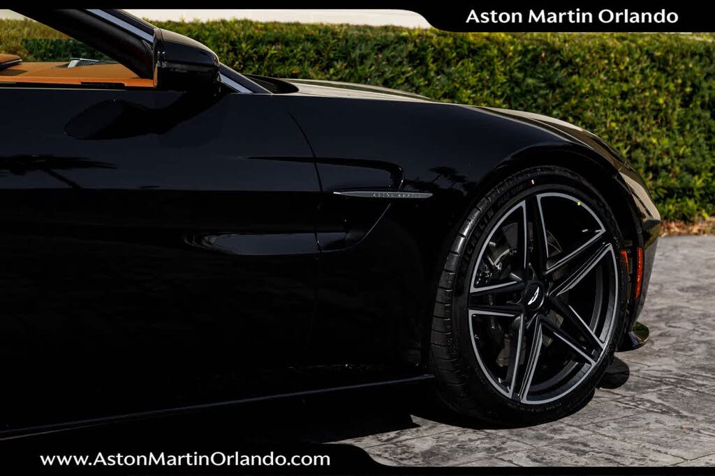 2026 Aston Martin Vantage Roadster RWD photo 9