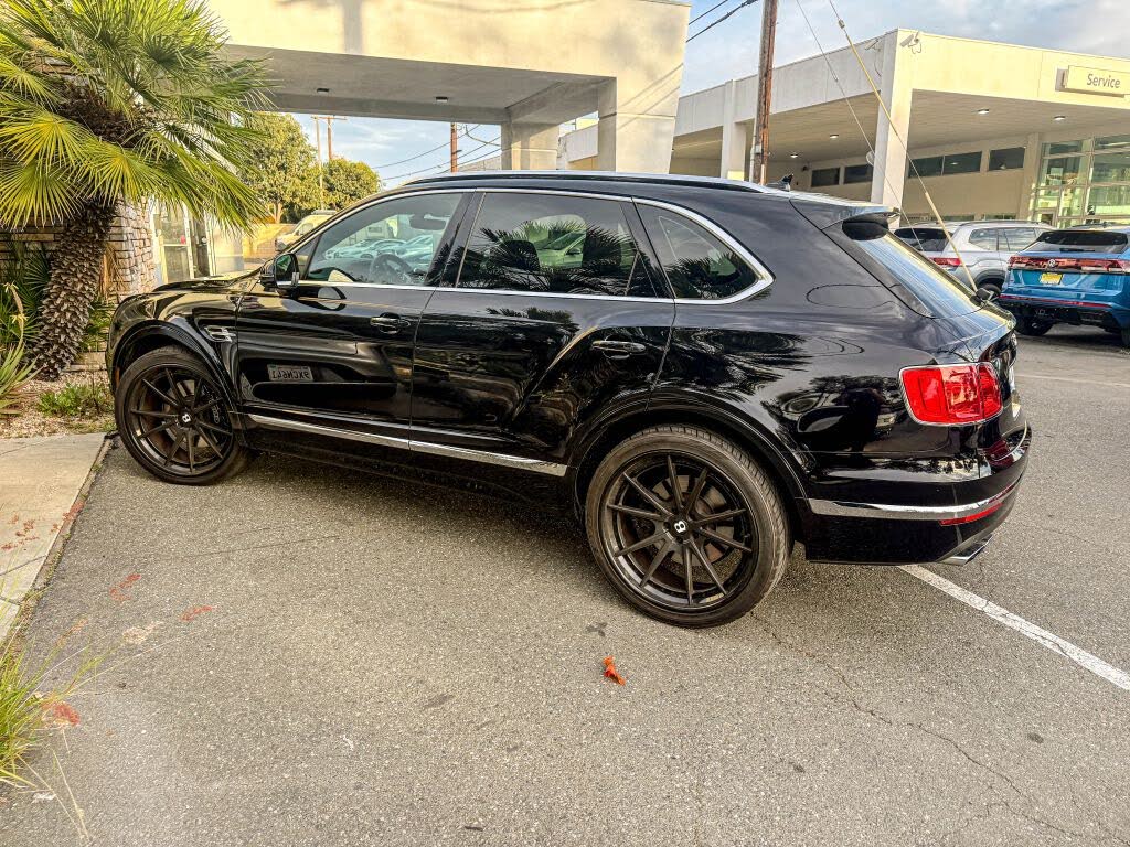 2020 Bentley Bentayga V8 AWD photo 4