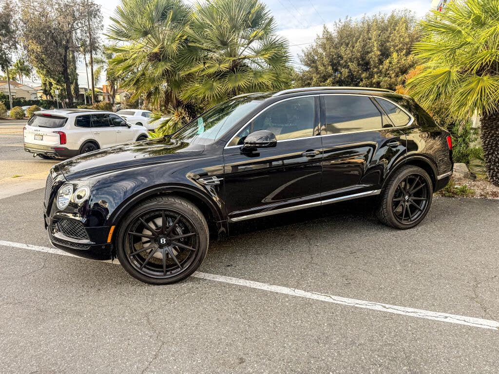 2020 Bentley Bentayga V8 AWD photo 6