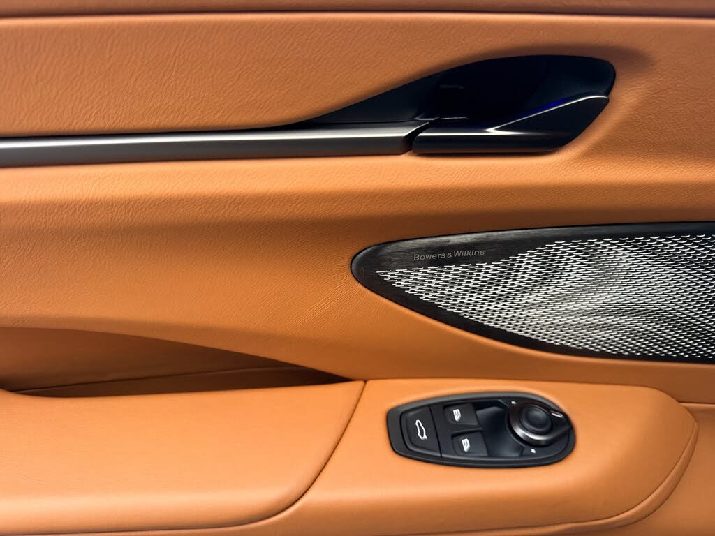 2026 Aston Martin Vantage Roadster RWD photo 13