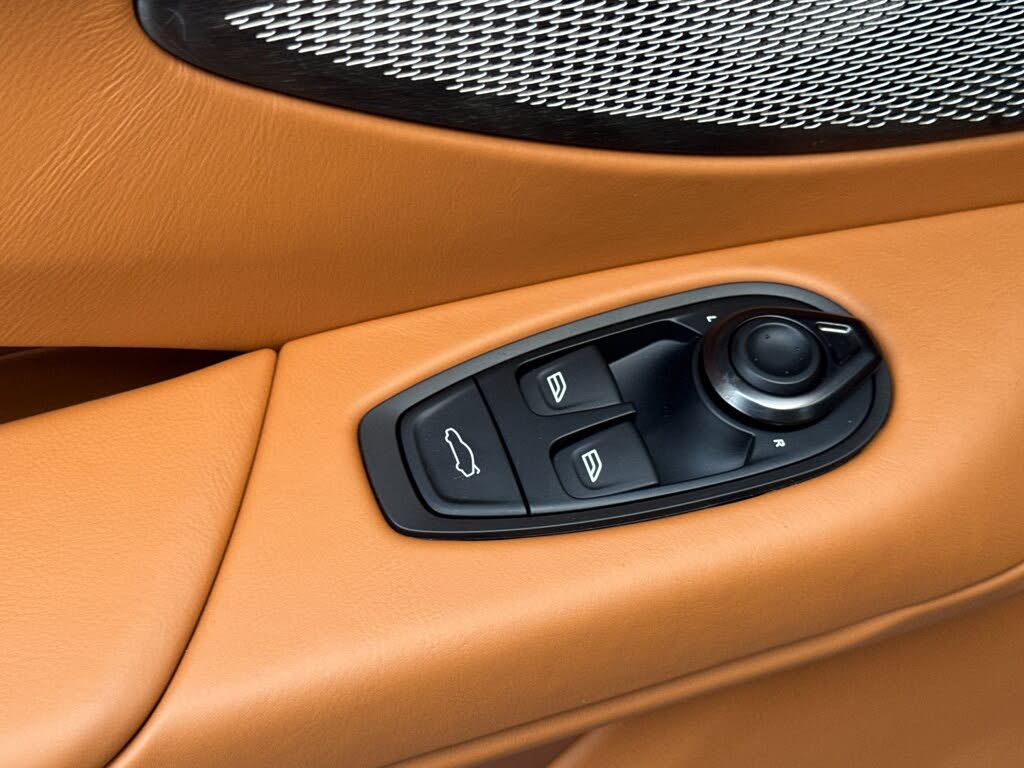 2026 Aston Martin Vantage Roadster RWD photo 14
