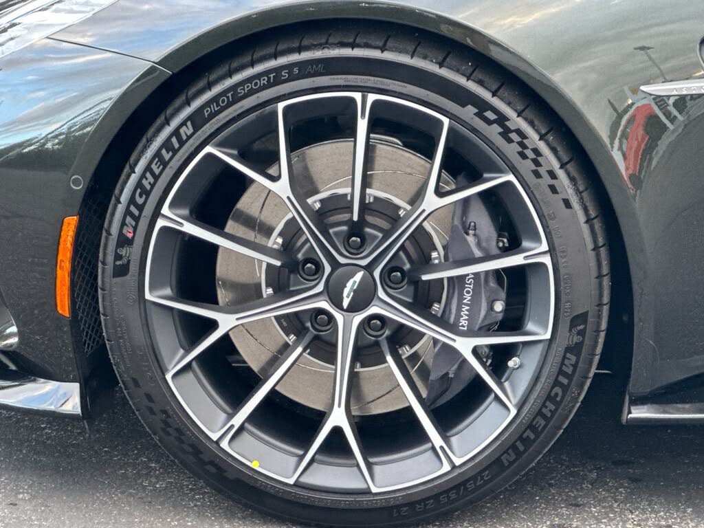 2026 Aston Martin Vantage Roadster RWD photo 4