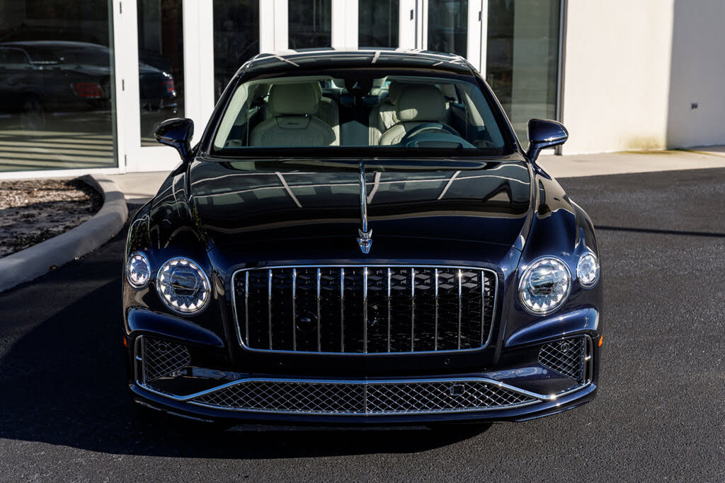 2026 Bentley Flying Spur Azure AWD photo 2