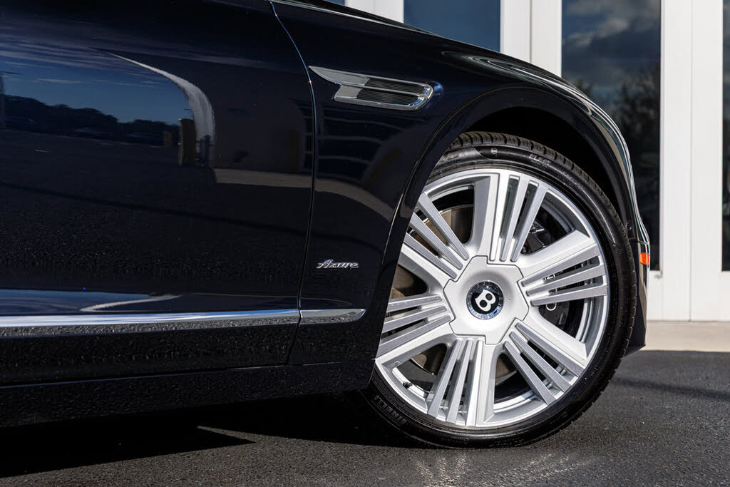 2026 Bentley Flying Spur Azure AWD photo 16