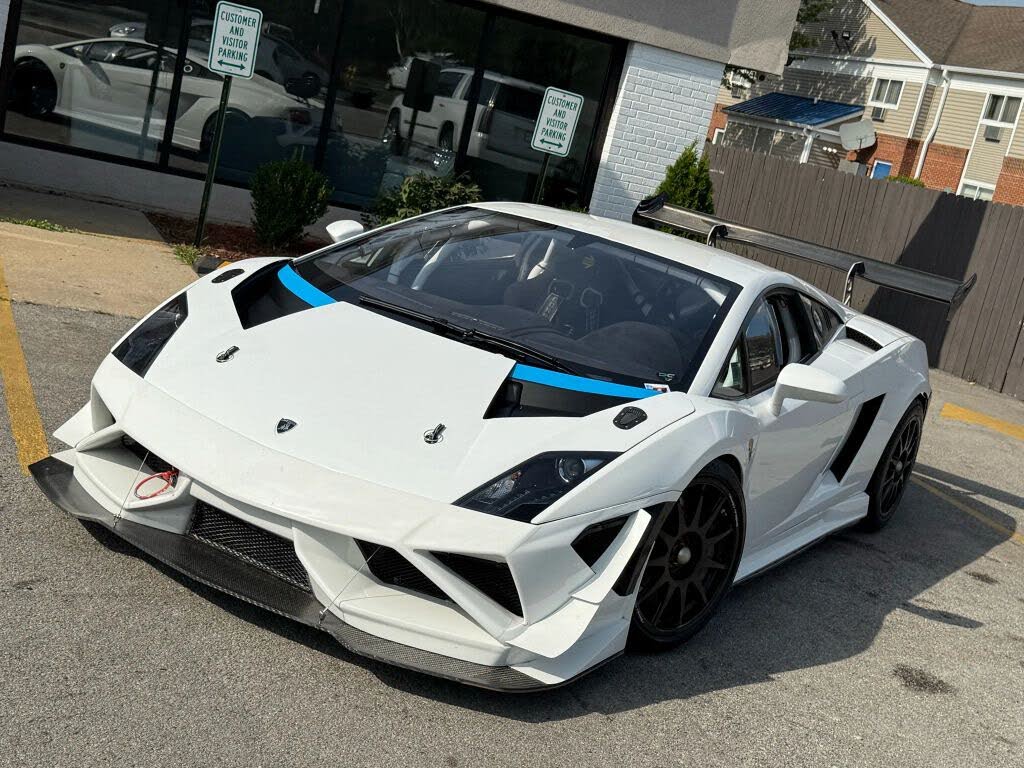 2013 Lamborghini Gallardo photo 2