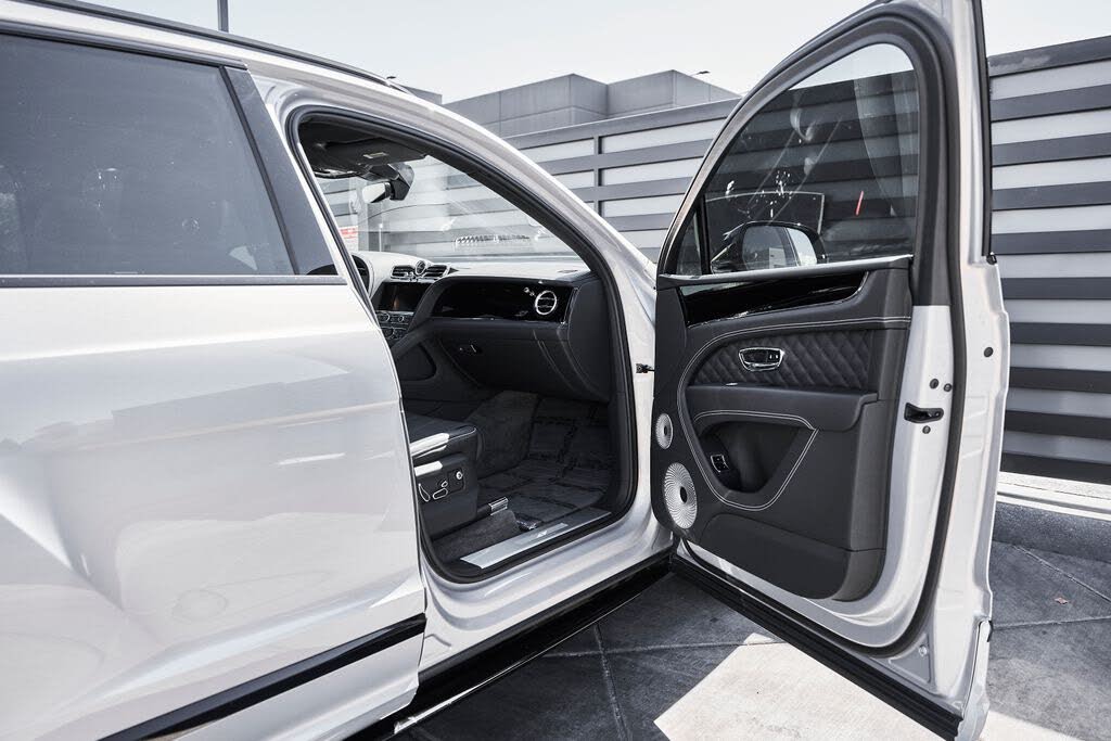 2025 Bentley Bentayga S V8 AWD photo 23