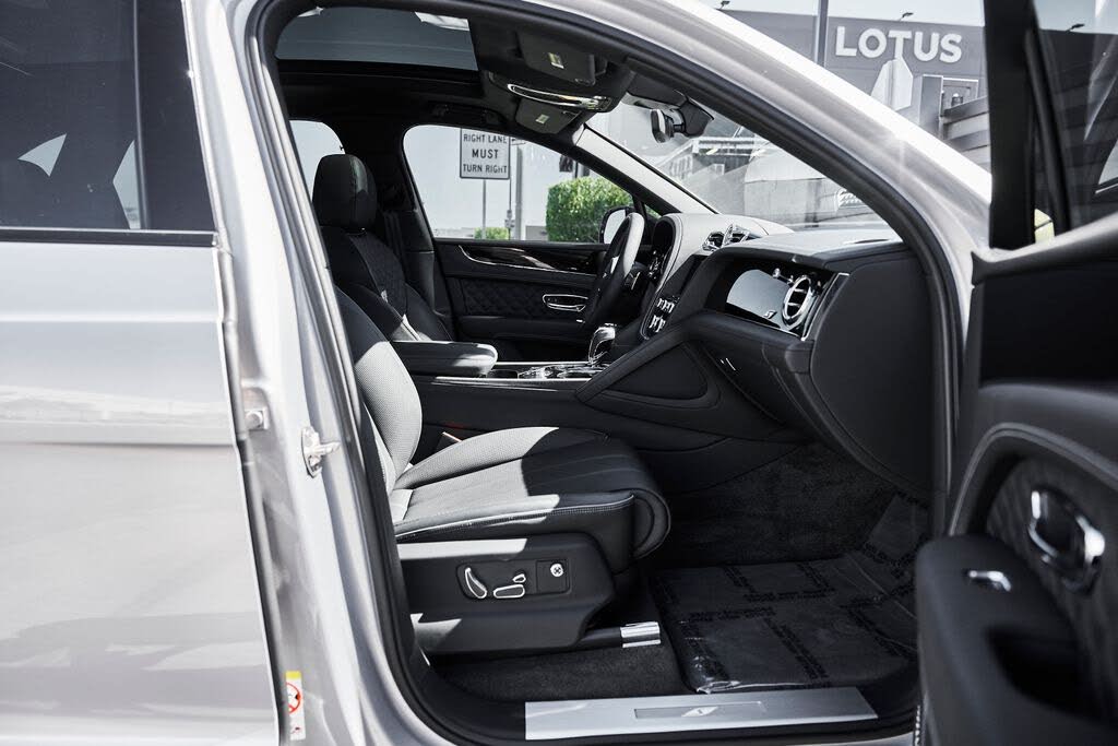 2025 Bentley Bentayga S V8 AWD photo 24