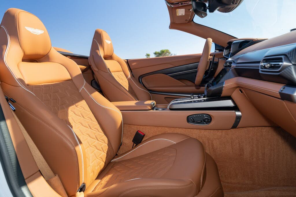 2026 Aston Martin Vanquish Volante RWD photo 23