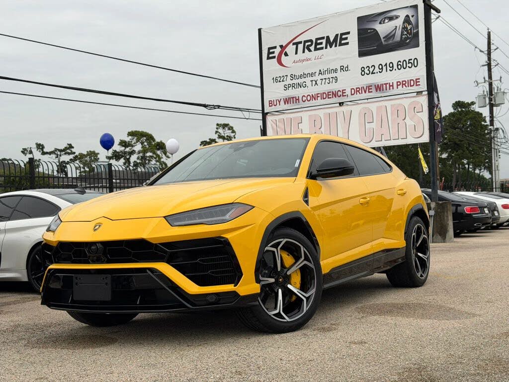 2022 Lamborghini Urus AWD