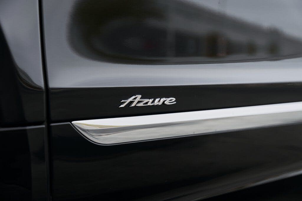 2023 Bentley Bentayga Azure V8 AWD photo 10