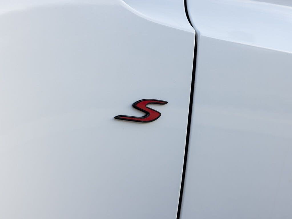 2026 Aston Martin Vantage S Coupe RWD photo 22