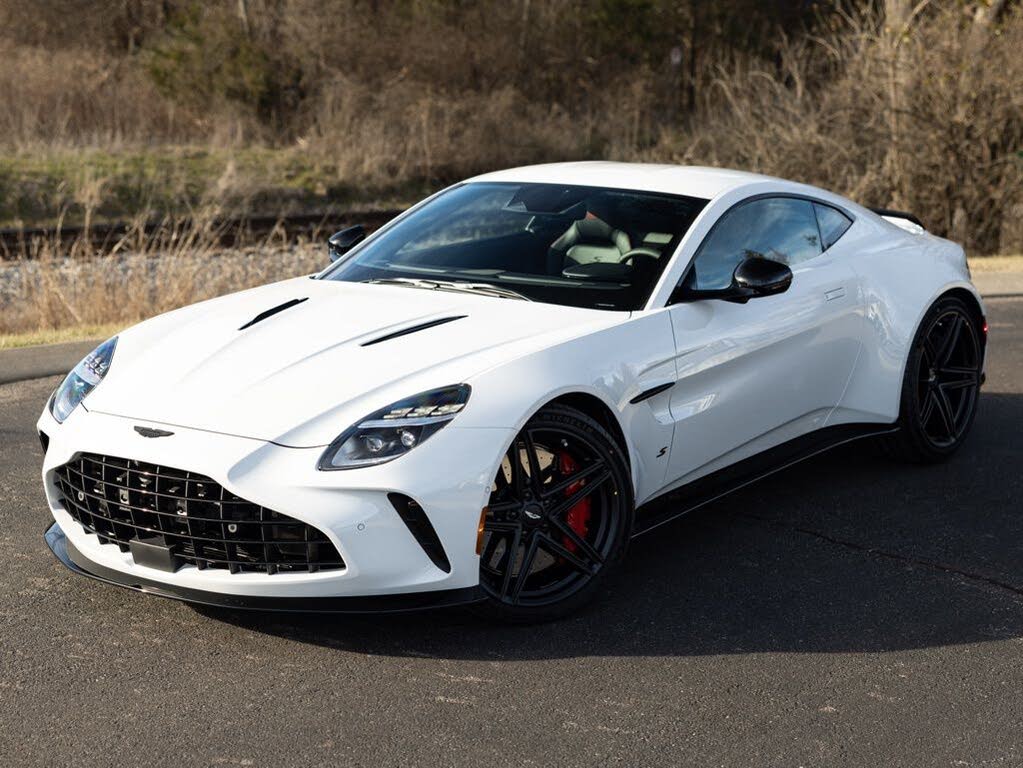 2026 Aston Martin Vantage S Coupe RWD photo 4
