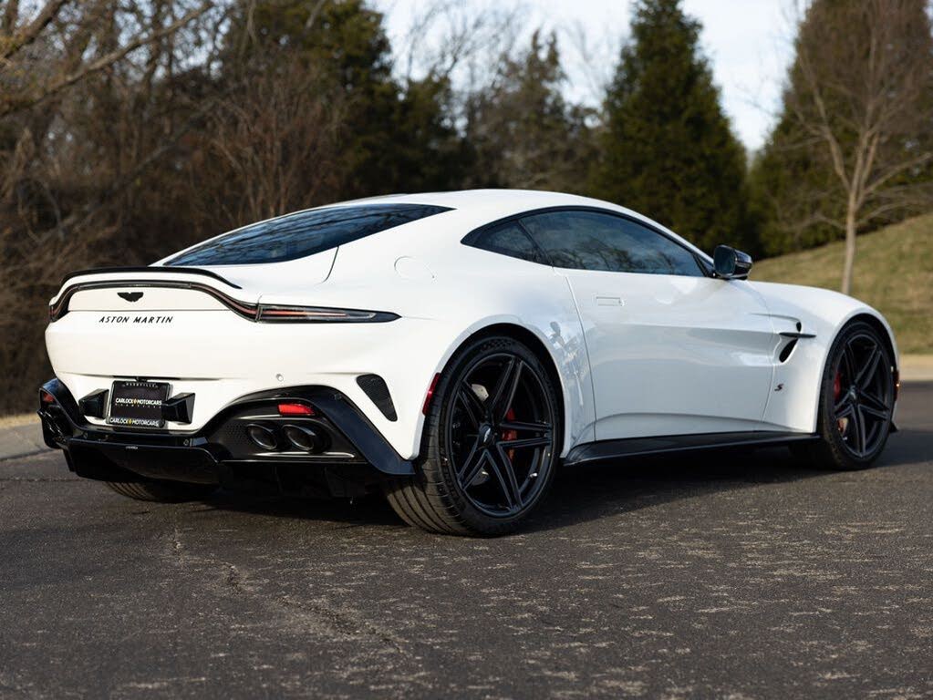 2026 Aston Martin Vantage S Coupe RWD photo 9