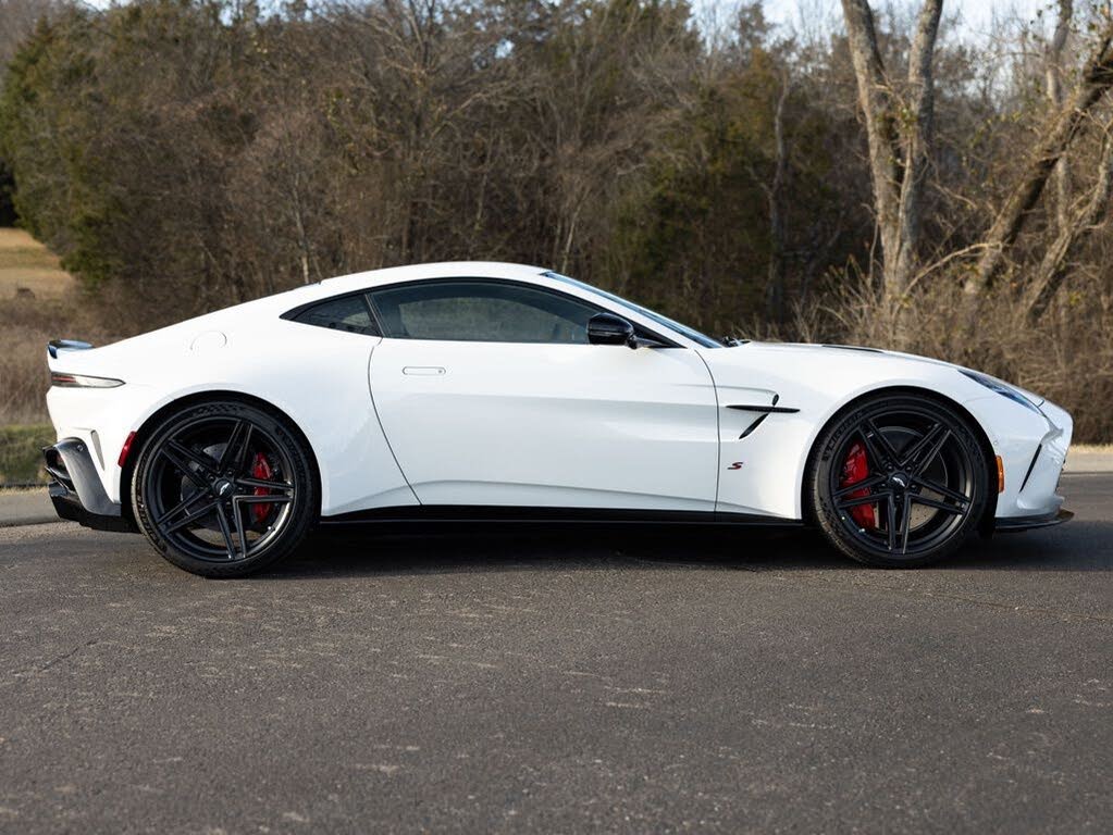 2026 Aston Martin Vantage S Coupe RWD photo 10