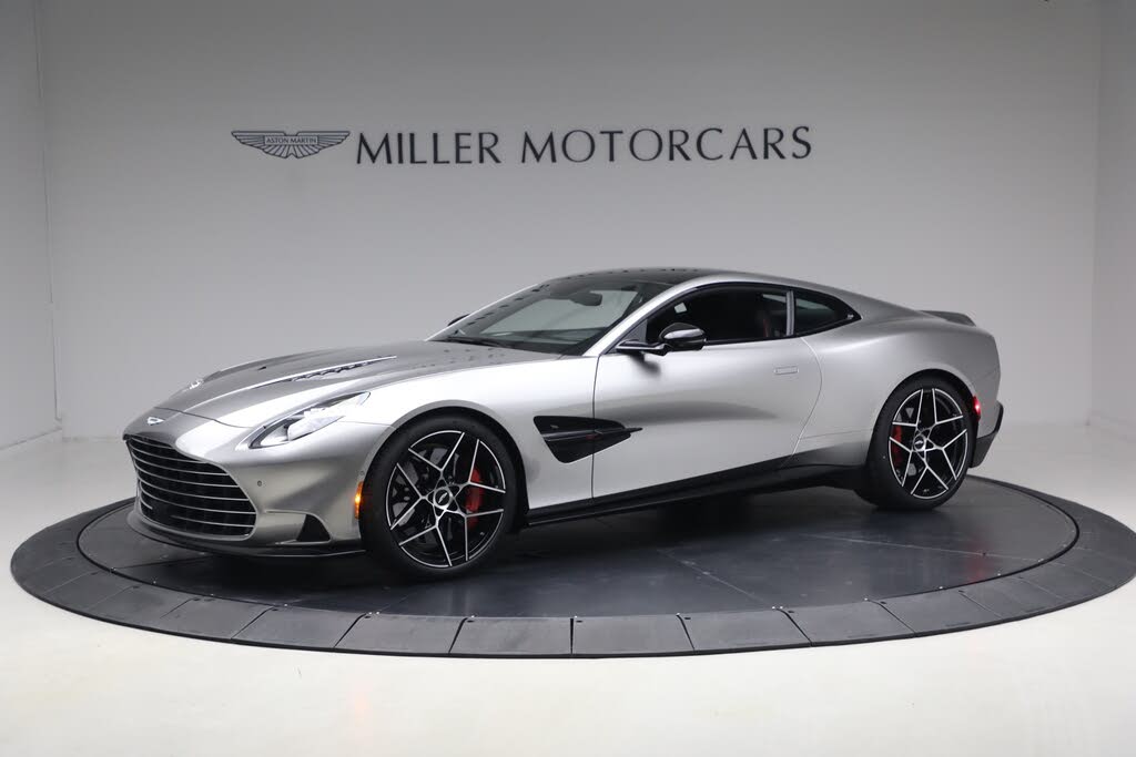 2026 Aston Martin Vanquish Coupe RWD photo 2