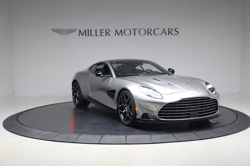 2026 Aston Martin Vanquish Coupe RWD photo 11
