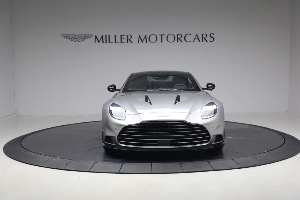 2026 Aston Martin Vanquish Coupe RWD photo 12