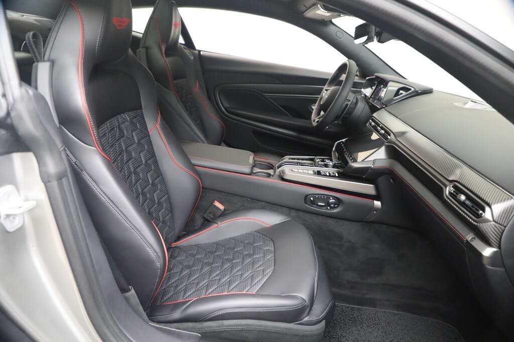 2026 Aston Martin Vanquish Coupe RWD photo 19